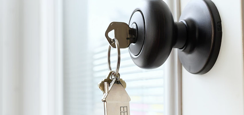 Bifold Door Knob Replacement in Covina, California